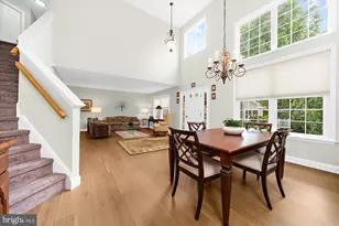 313 Oak Hill Ln, Wyomissing, PA 19610 - Photo 10