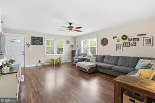 22 Cherry St, Bechtelsville, PA 19505 - Photo 8