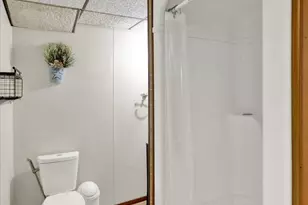 302 Elmwood Ave, Reading, PA 19609 - Photo 26