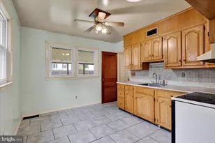 209 Montgomery Ave, Reading, PA 19606 - Photo 6