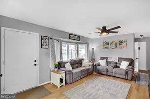 2636 Girard Ave, Reading, PA 19609 - Photo 6
