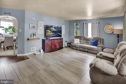 300 Park Av, Temple, PA 19560 - Photo 6