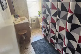 1034 Windsor St, Reading, PA 19604 - Photo 10