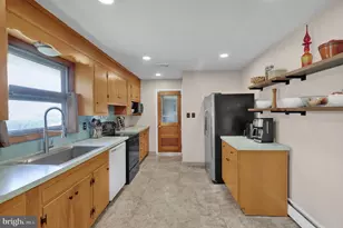 33 Lawndale Rd, Wyomissing, PA 19610 - Photo 10
