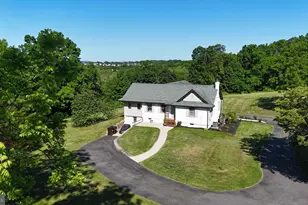 44 Worman Rd, Douglassville, PA 19518 - Photo 4