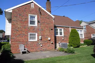 223 Mayer St, Reading, PA 19606 - Photo 4