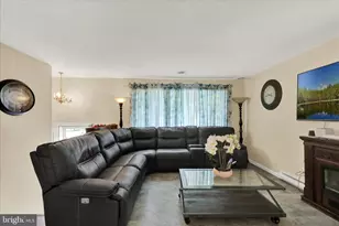 3020 Elm Rd, Reading, PA 19605 - Photo 8