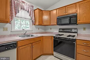 3217 Garfield Ave, Reading, PA 19605 - Photo 8