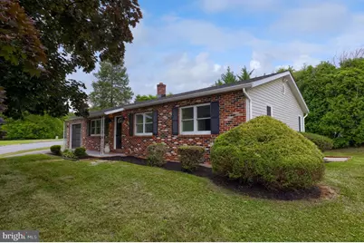6 Executive Cr, Reading, PA 19606 - Photo 1
