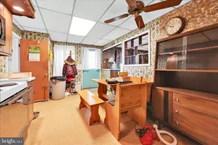 5235 4 Point Rd, Bethel, PA 19507 - Photo 36