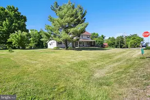 5235 4 Point Rd, Bethel, PA 19507 - Photo 6