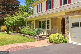 194 Meadow Glen Ln, Reading, PA 19607 - Photo 6