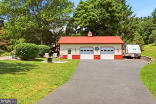 194 Meadow Glen Ln, Reading, PA 19607 - Photo 6