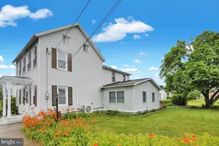 238 Penn St, Topton, PA 19562 - Photo 2