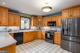 101 Chris Dr, Lenhartsville, PA 19534 - Photo 18