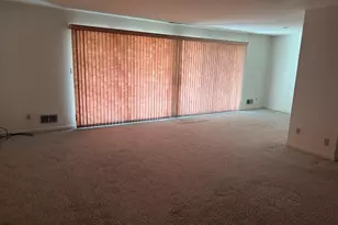 46 Muirfield Dr, Reading, PA 19607 - Photo 2