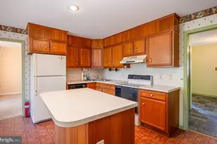 41 Flint Ridge Dr, Shillington, PA 19607 - Photo 4