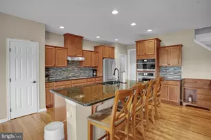 432 Southfield Dr, Oley, PA 19547 - Photo 4