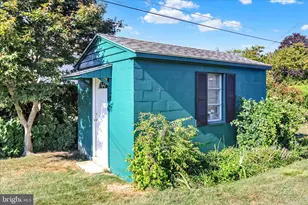 307 W Somerset St, Fleetwood, PA 19522 - Photo 34
