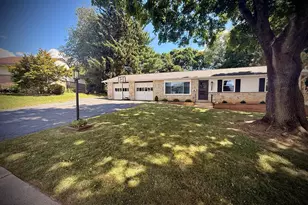 3124 Linda Ln, Sinking Spring, PA 19608 - Photo 2