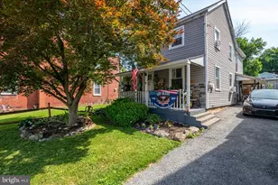 325 S 3rd St, Hamburg, PA 19526 - Photo 2