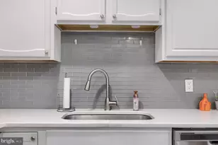 118 Valley Greene Circle, Reading, PA 19610 - Photo 8