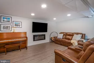 344 Pennwyn Pl, Reading, PA 19607 - Photo 18