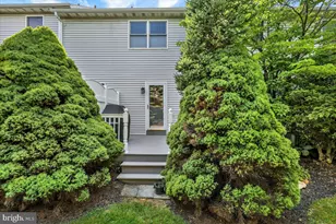 2805 Sturbridge Ct, Reading, PA 19608 - Photo 2