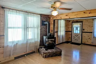 418 Fairview St, Reading, PA 19605 - Photo 8