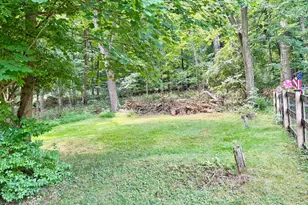 34 Woodland Ave, Mohnton, PA 19540 - Photo 8