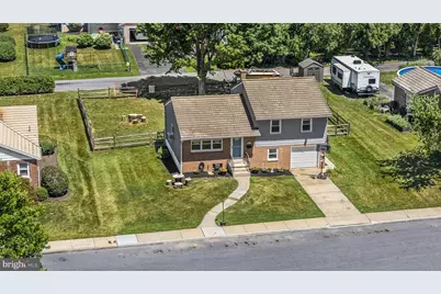 407 W Race Street, Fleetwood, PA 19522 - Photo 4