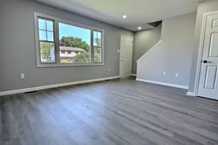 530 E Linden St, Fleetwood, PA 19522 - Photo 10