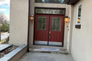 101 Robert Rd, Wyomissing, PA 19610 - Photo 2