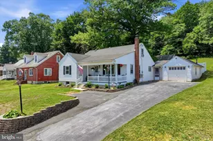 1617 S Main St, Bechtelsville, PA 19505 - Photo 2