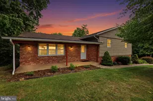 123 Deck Rd, Womelsdorf, PA 19567 - Photo 1