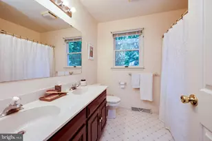 402 Russell Ave, Douglassville, PA 19518 - Photo 30