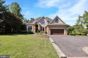4 Tanager Dr, Wyomissing, PA 19610 - Photo 2