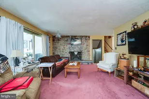 1847 Elder St, Reading, PA 19604 - Photo 6