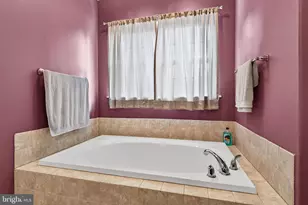 105 Woods Edge Dr, Douglassville, PA 19518 - Photo 36