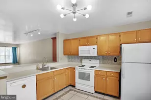 160 Hickory Ln, Wyomissing, PA 19610 - Photo 6