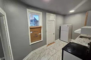 411 Cedar St, Reading, PA 19601 - Photo 6