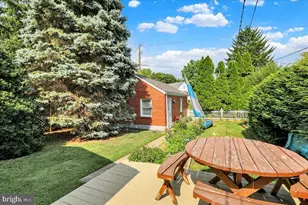 405 Seiberts Ct, Wyomissing, PA 19609 - Photo 4