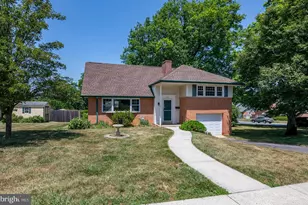 2401 Bell Dr, Reading, PA 19609 - Photo 2