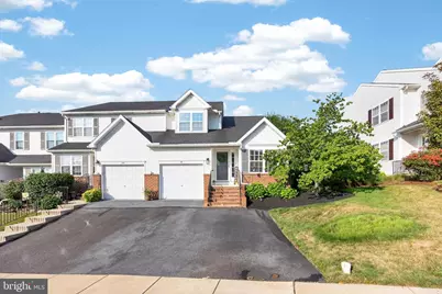 174 Waterford Lane, Reading, PA 19606 - Photo 2