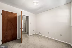 102 Village Dr, Boyertown, PA 19512 - Photo 16