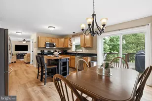 348 Dogwood Ln, Womelsdorf, PA 19567 - Photo 12