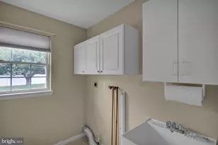 111 Running Creek Dr, Reading, PA 19608 - Photo 16