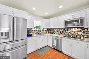 47 Carriage Cir, Oley, PA 19547 - Photo 14