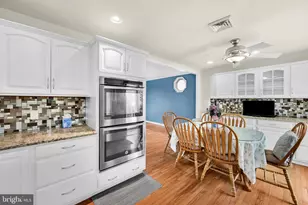 47 Carriage Cir, Oley, PA 19547 - Photo 16