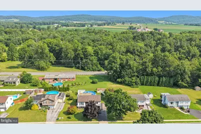 47 Carriage Circle, Oley, PA 19547 - Photo 2